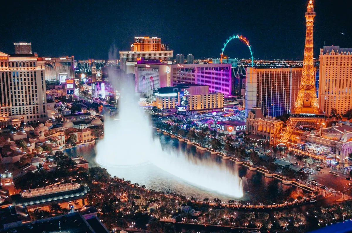 Fountains dancing in front of a Las Vegas resort at night